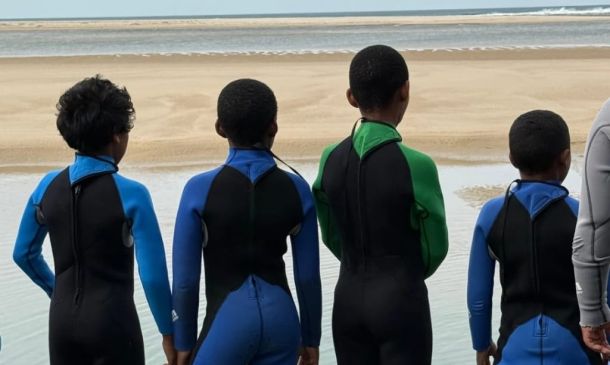 Adopt a swimmer pic 06581731